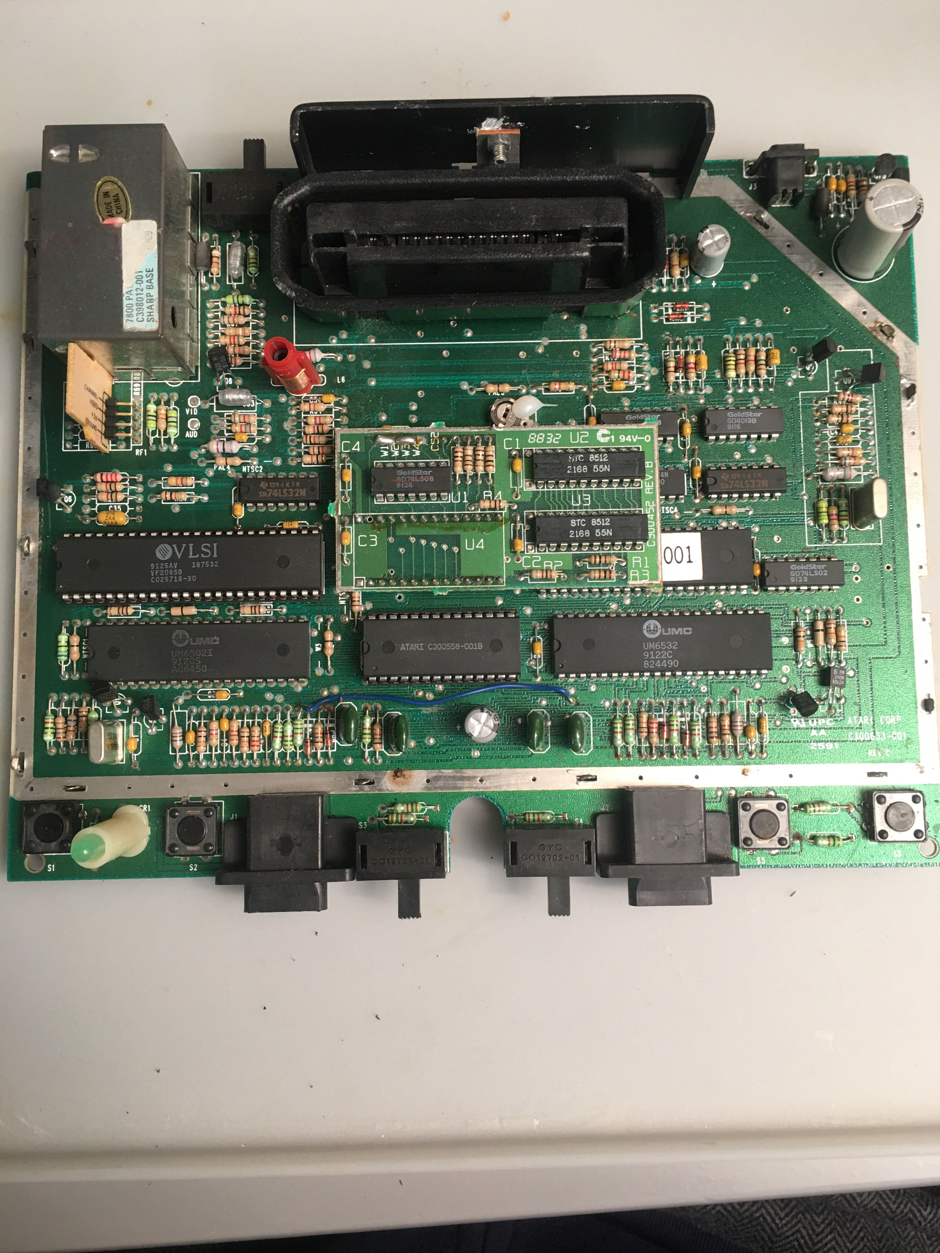 Atari_7800.jpeg Atari_7800.jpeg